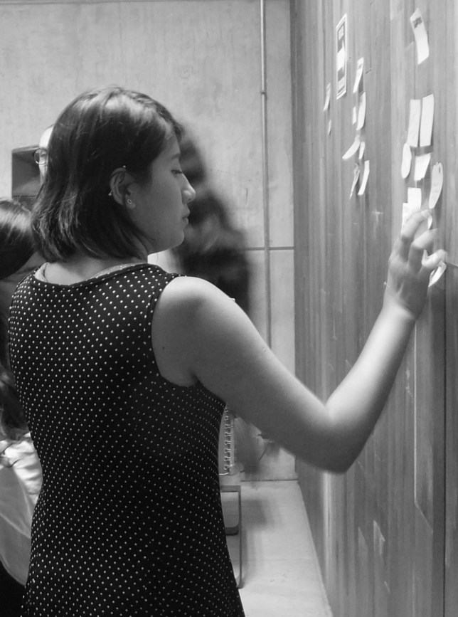 Equipo de NOD en sesión de trabajo comunitario